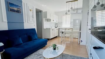 Mar Soleil 09 - 2 bedroom Apartment | Living area