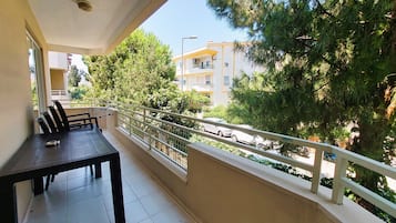 Mar Soleil 19 - 1 Bedroom Apartment | Balcony view