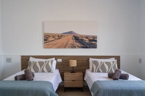 3 chambres, fer et planche à repasser, accès Internet