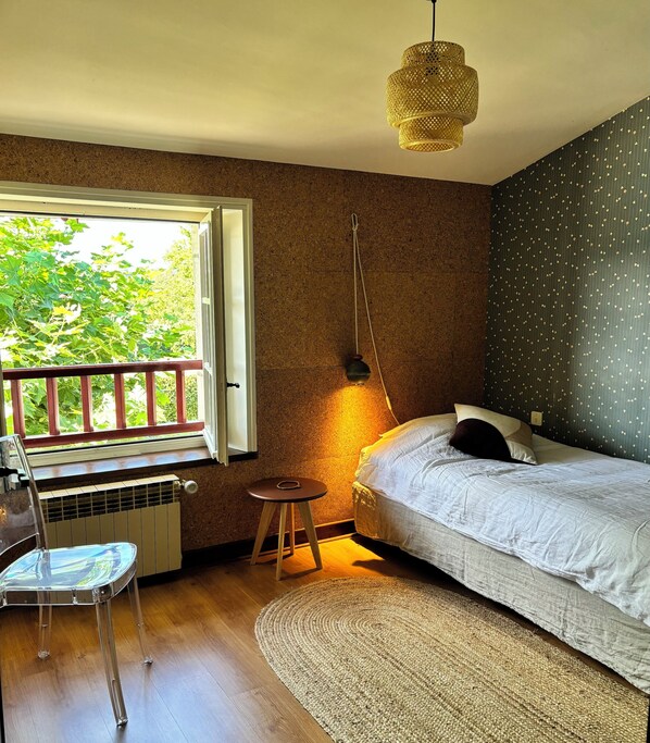 6 Schlafzimmer, Bügeleisen/Bügelbrett, WLAN, Bettwäsche