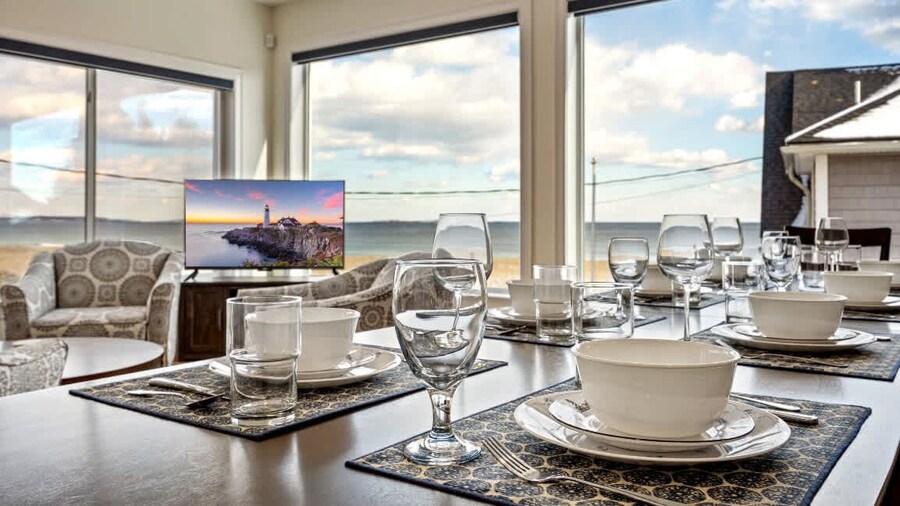 Oceanfront Home - Beach Access - Deck + Ping Pong