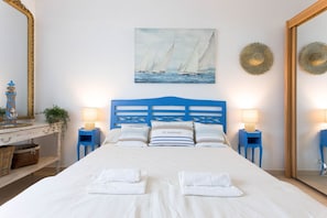 2 bedrooms, iron/ironing board, free WiFi