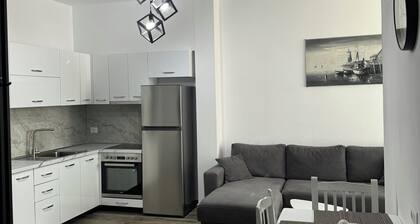 Charming 1-bedroom in Bathore with AC, Wi-Fi, parking, and car rentals.