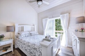 3 chambres, fer et planche à repasser, Wi-Fi gratuit, draps fournis