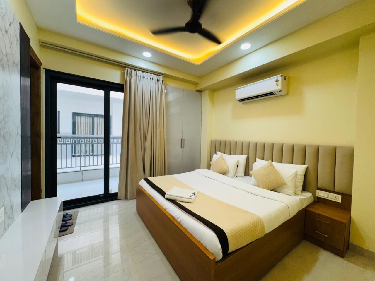 Ropa de cama de alta calidad, cubrecamas y colchones con pillow-top 