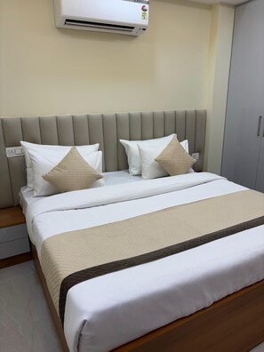 Room - Akshay Premium Suites (Gurugram)