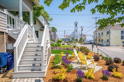 Steps to Beach & Downtown OGT - Screened in Porch