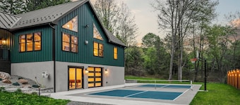 2 Miles from Blue Mountain Ski Resort & 2 Hours from New York City, Philadelphia & Lancaster with luxurious beds, pickleball, hot tub, fireplace, pool table & more