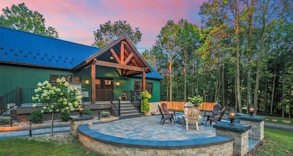 2 Miles from Blue Mountain Ski Resort & 2 Hours from New York City, Philadelphia & Lancaster with luxurious beds, pickleball, hot tub, fireplace, pool table & more