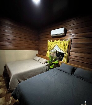 3 chambres, fer et planche à repasser, accès à Internet, literie fournie