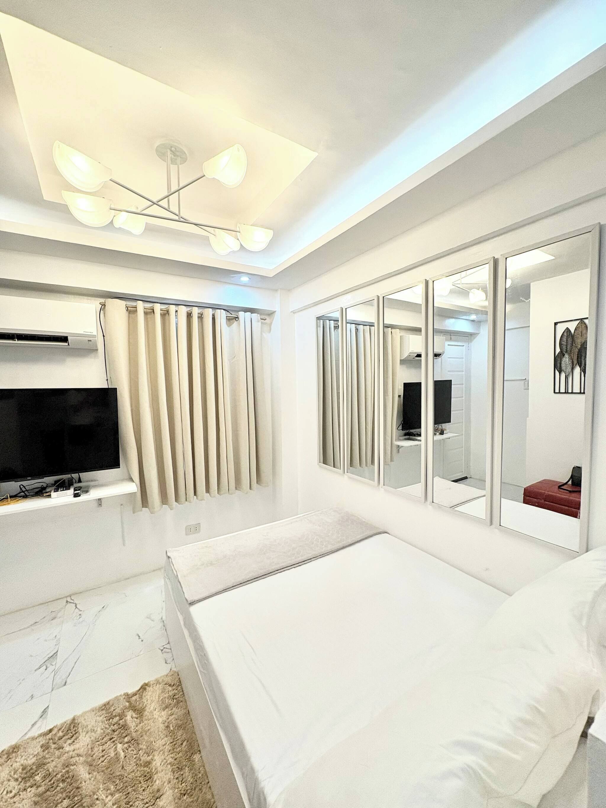 1 bedroom, iron/ironing board, internet, bed sheets