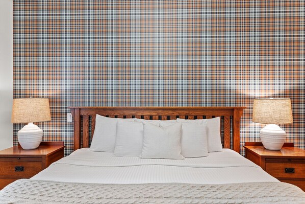 Iron/ironing board, travel crib, free WiFi, bed sheets