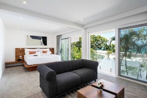 3 bedrooms, iron/ironing board, Internet, bed sheets