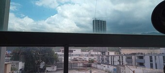 Habitacion disponible en centro de Monterrey