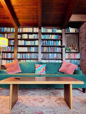 Smart TV, books