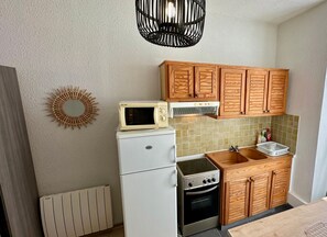 Køleskab, mikrobølgeovn, ovn, opvaskemaskine