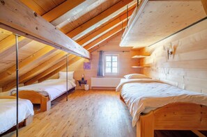 5 Schlafzimmer, BĂŒgeleisen/BĂŒgelbrett, WLAN, BettwĂ€sche