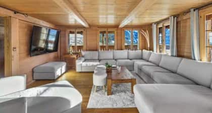 Luxury Swiss Heidi Mountain Chalet near to Gstaad