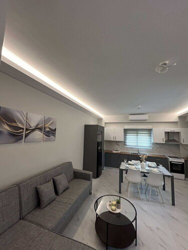 Charming 2-bedroom house with WiFi and AC in lovely Arfara