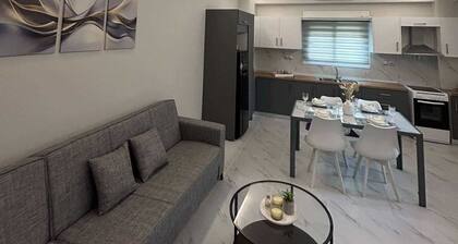 Charming 2-bedroom house with WiFi and AC in lovely Arfara