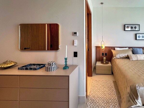 2 quartos, ferros/tábuas de passar roupa, berço de viagem, Wi-Fi