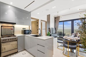 Fridge, microwave, oven, stovetop