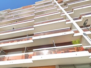 تفاصيل الفندق من الخارج