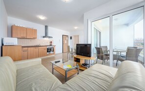 TV - Comfortable 1 bedroom apartment near the beach - Adria D8 (Umag)