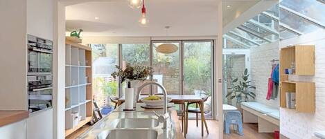 Microwave, oven, dishwasher