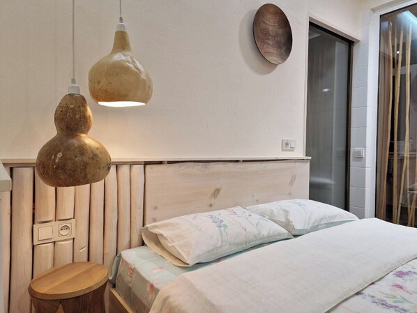 1 chambre, fer et planche à repasser, Wi-Fi, draps fournis