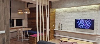 Cozy apartment in the city center with AC & Wi-Fi