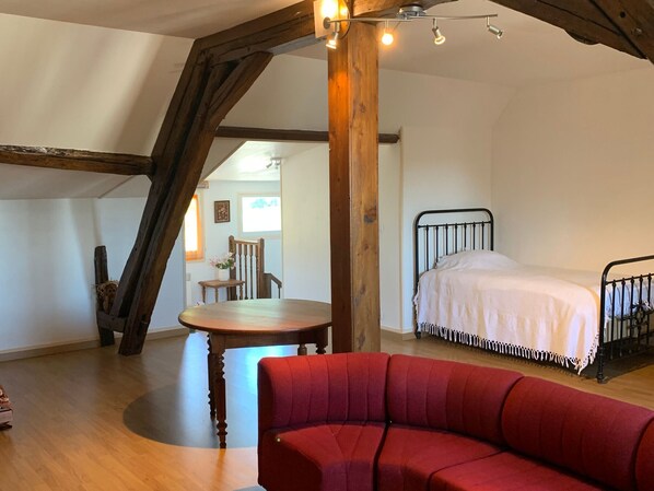 2 bedrooms, free WiFi, bed sheets