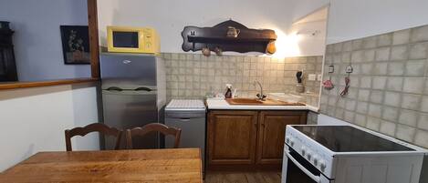 Fridge, microwave, dishwasher