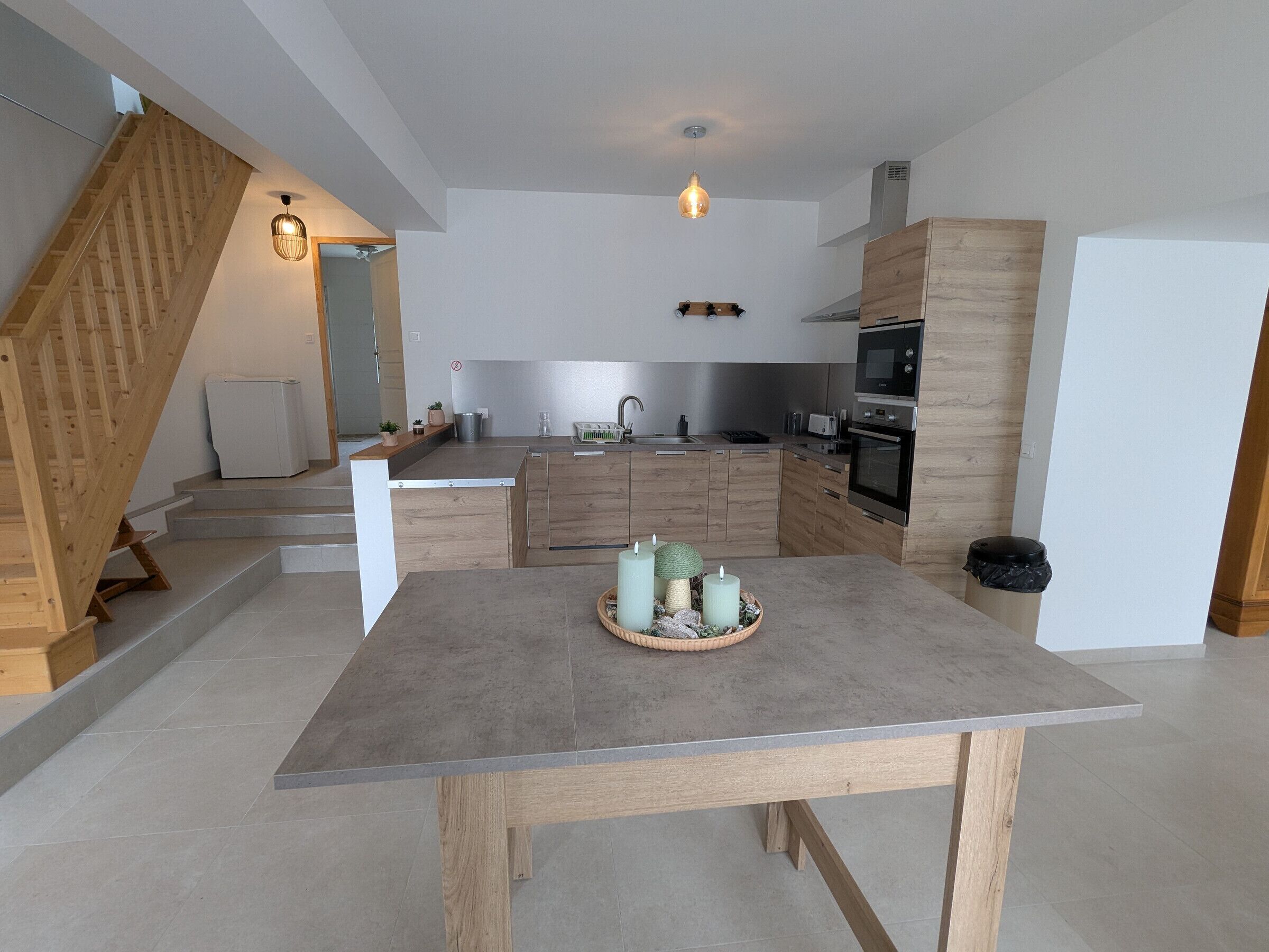 Fridge, microwave, dishwasher