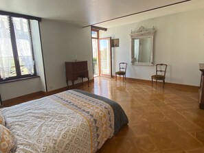 5 Schlafzimmer, kostenloses WLAN, Bettwäsche