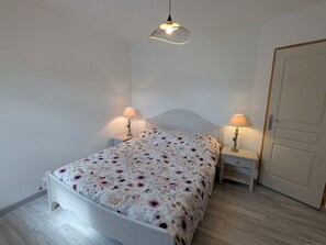 4 dormitorios, wifi gratis, ropa de cama
