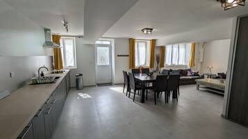 Refrigerador, microondas, lavavajillas