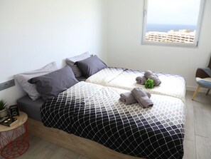 2 quartos, acesso à internet, roupa de cama