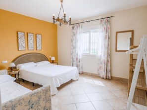 3 bedrooms, free WiFi