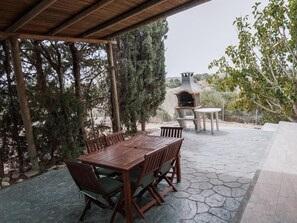 Outdoor dining - Rural house with terrace in Conil de la Frontera (Conil de la Frontera)