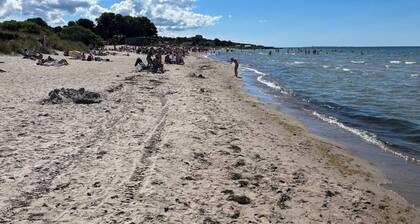 10 Minutes walk to Tofta beach and restaurants cozy cottage!