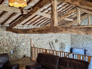 Interior - Spacious house with spa and garden for 10 people (Saint-Denis-sur-Coise)