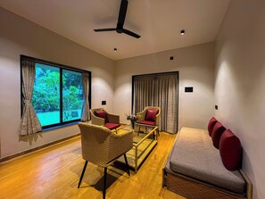 Cottage Mewah | Meja kerja dan Wi-Fi gratis