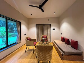 奢华村舍 | 办公桌、免费 WiFi