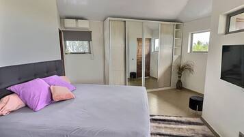 3 chambres, fer et planche Ă repasser, Wi-Fi gratuit, draps fournis