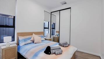 3 sovrum, skrivbord, strykjärn/strykbräda och gratis wi-fi