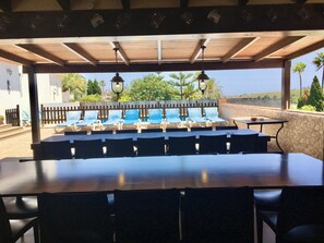Outdoor dining - Natalia House (VC)
