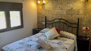 8 bedrooms, iron/ironing board, travel crib, free WiFi