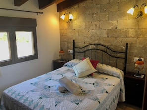 8 bedrooms, iron/ironing board, travel cot, free WiFi