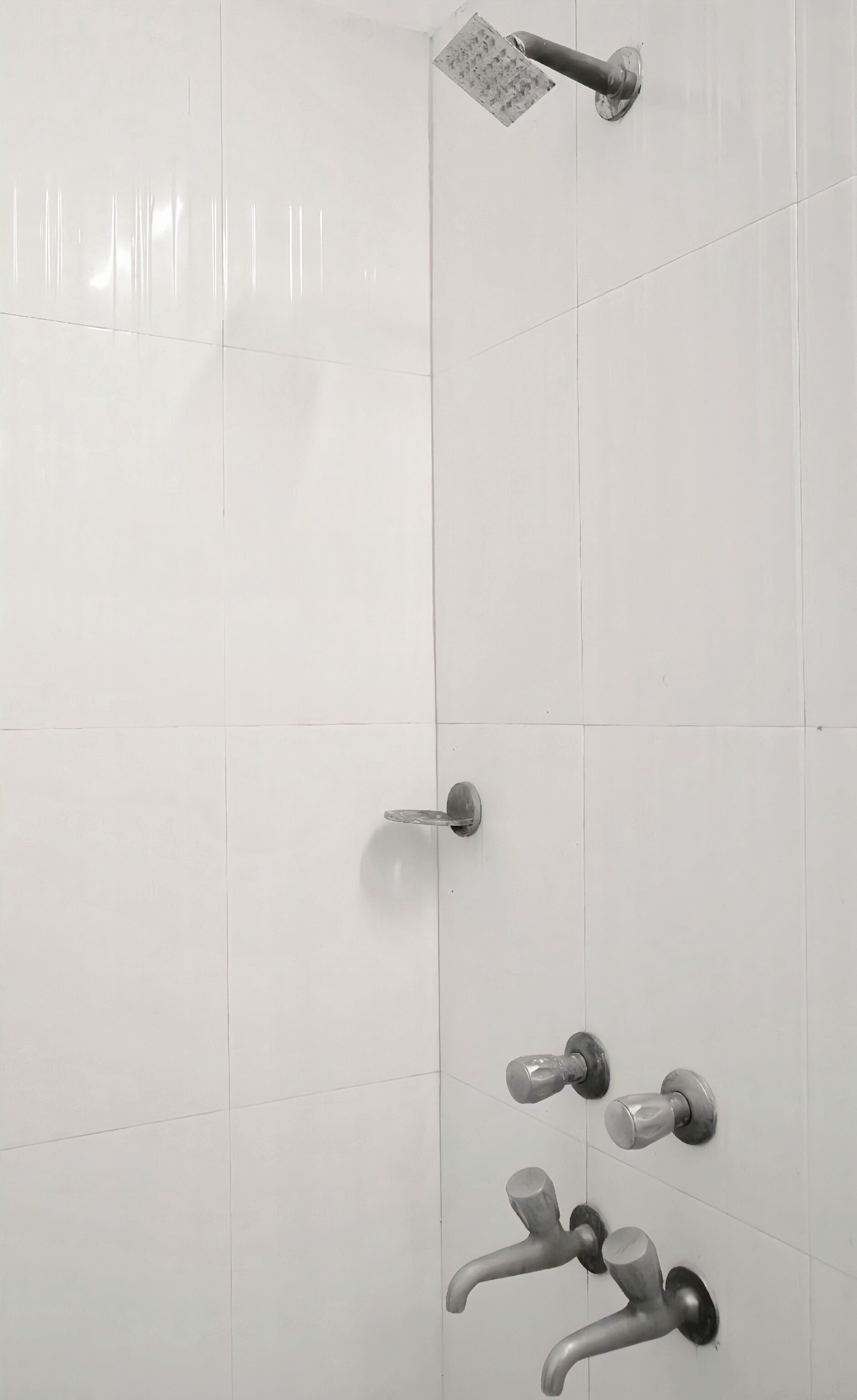 Double Room | Bathroom | Shower, free toiletries, slippers, towels
